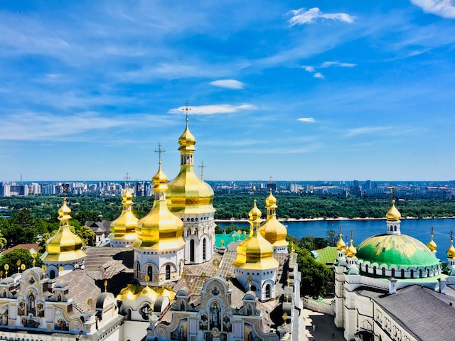 4 steps to find the cheapest money transfer to Ukraine